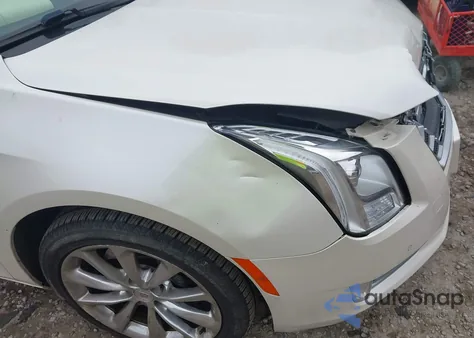 2013 Cadillac Xts Luxury z USA, uszkodzony, nr VIN 2G61P5S33D9155225